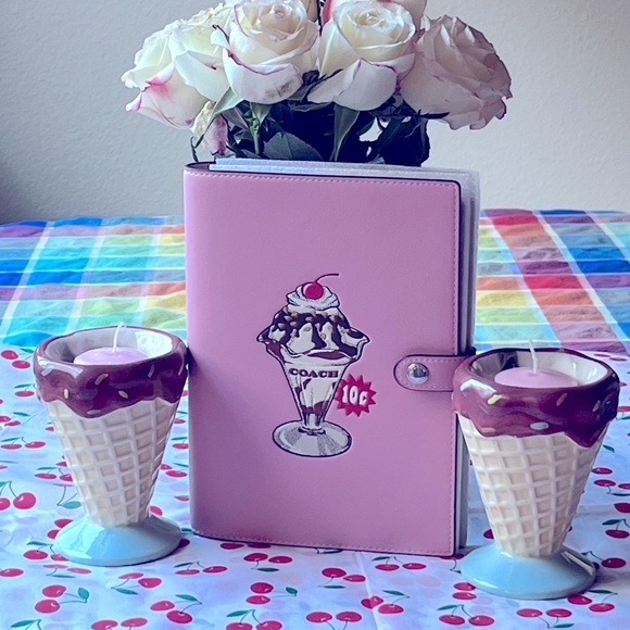 🍨🍒🍨 COACH NOTEBOOK WITH BOARDWALK GRAPHIC 🍨🍒🍨 NWT 🍨🍒🍨 - Picture 3 of 16